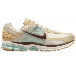 Nike Men's Zoom Vomero 5 Shoes